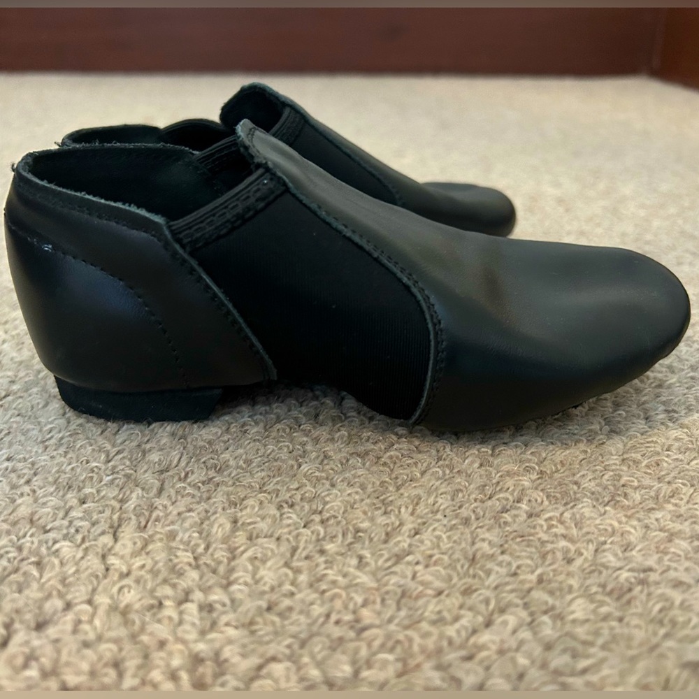 Jazz shoes little girl